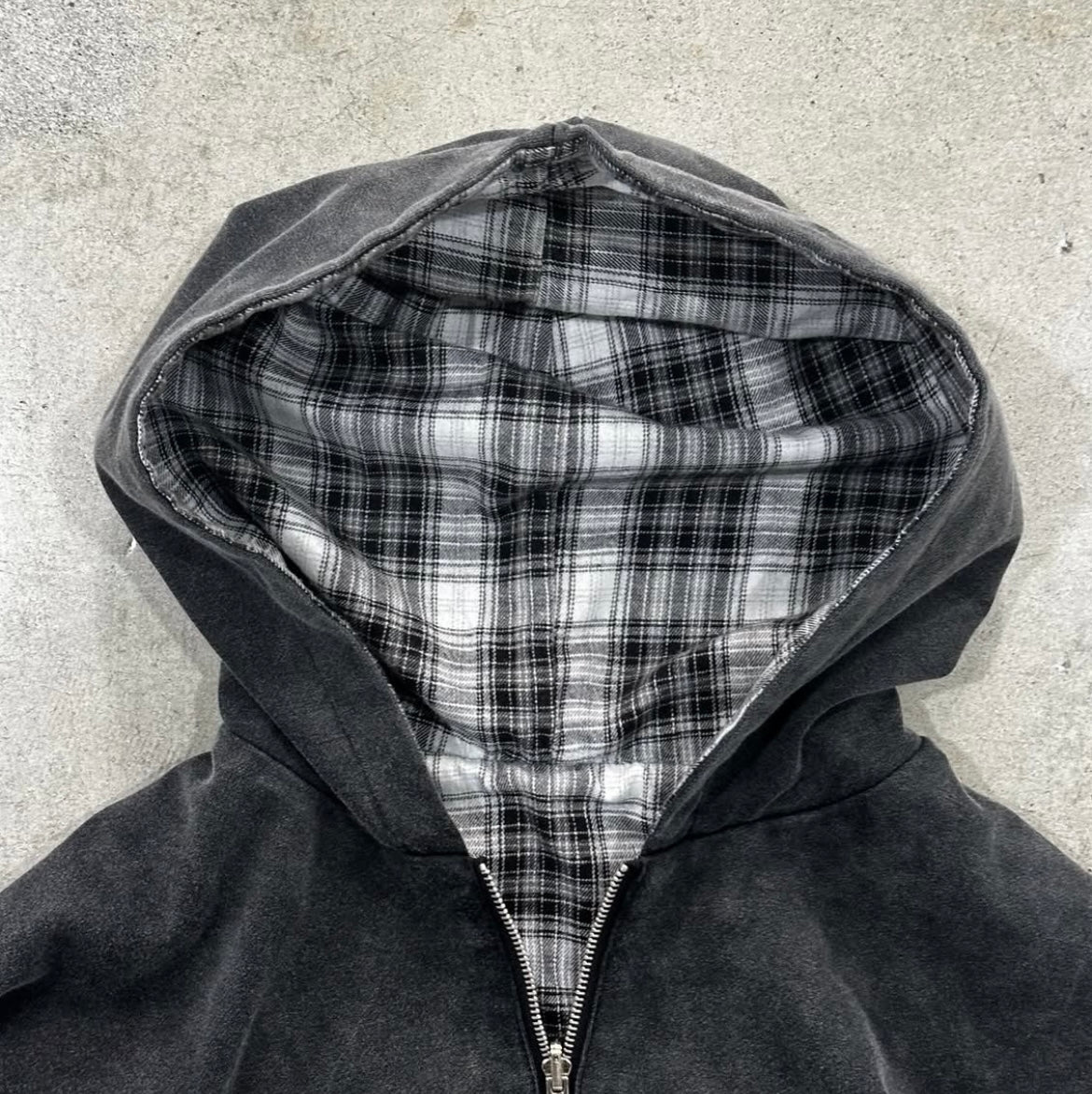 GERY/BLACK 2-SIDED ZIPPER